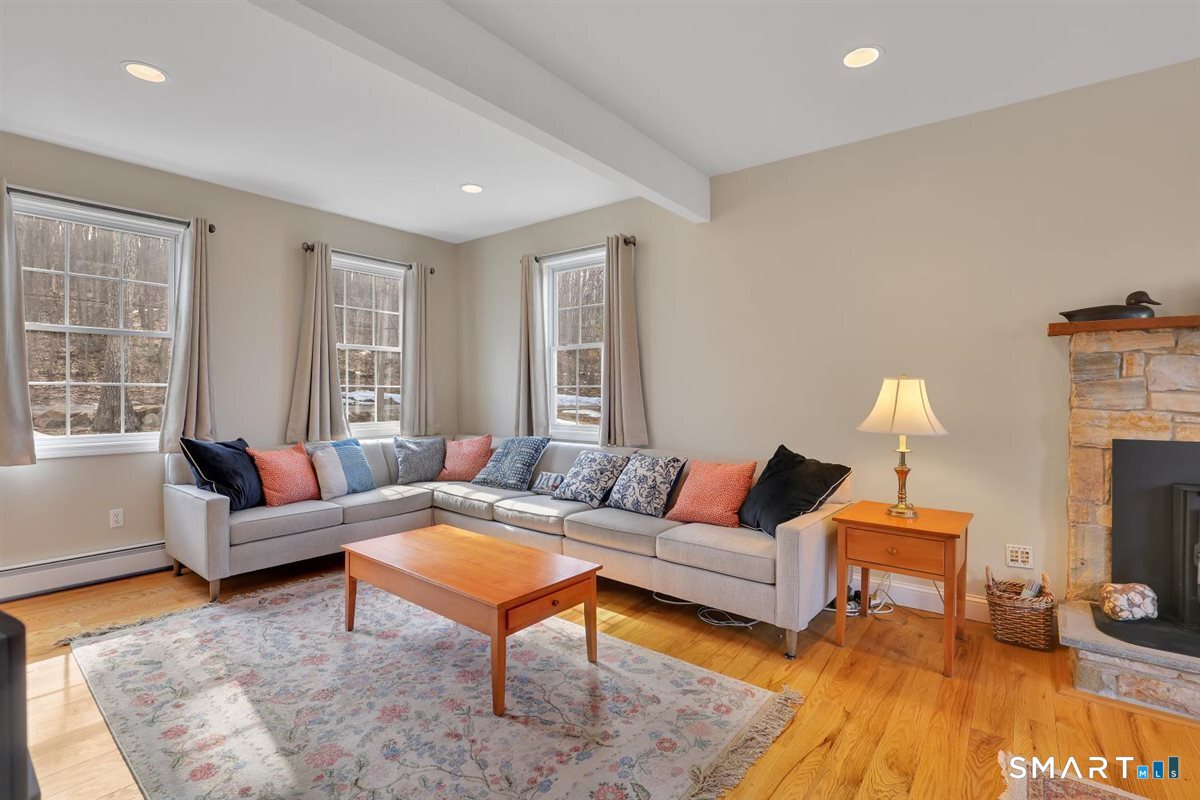 74 Oxbow Road Haddam, CT 06441 - Photo 6 of 31