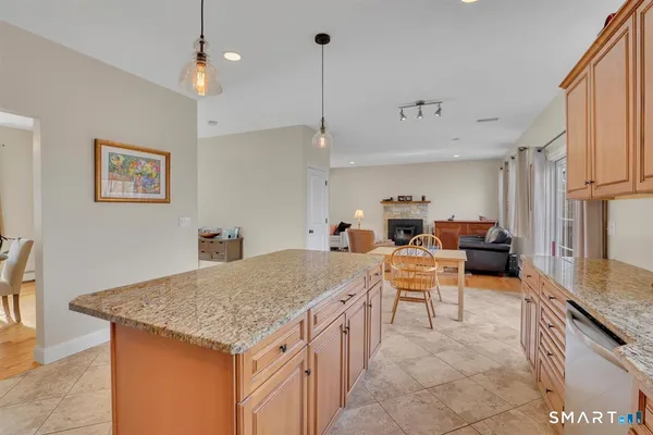 $765,000 | 74 Oxbow Road, Haddam, CT 06441