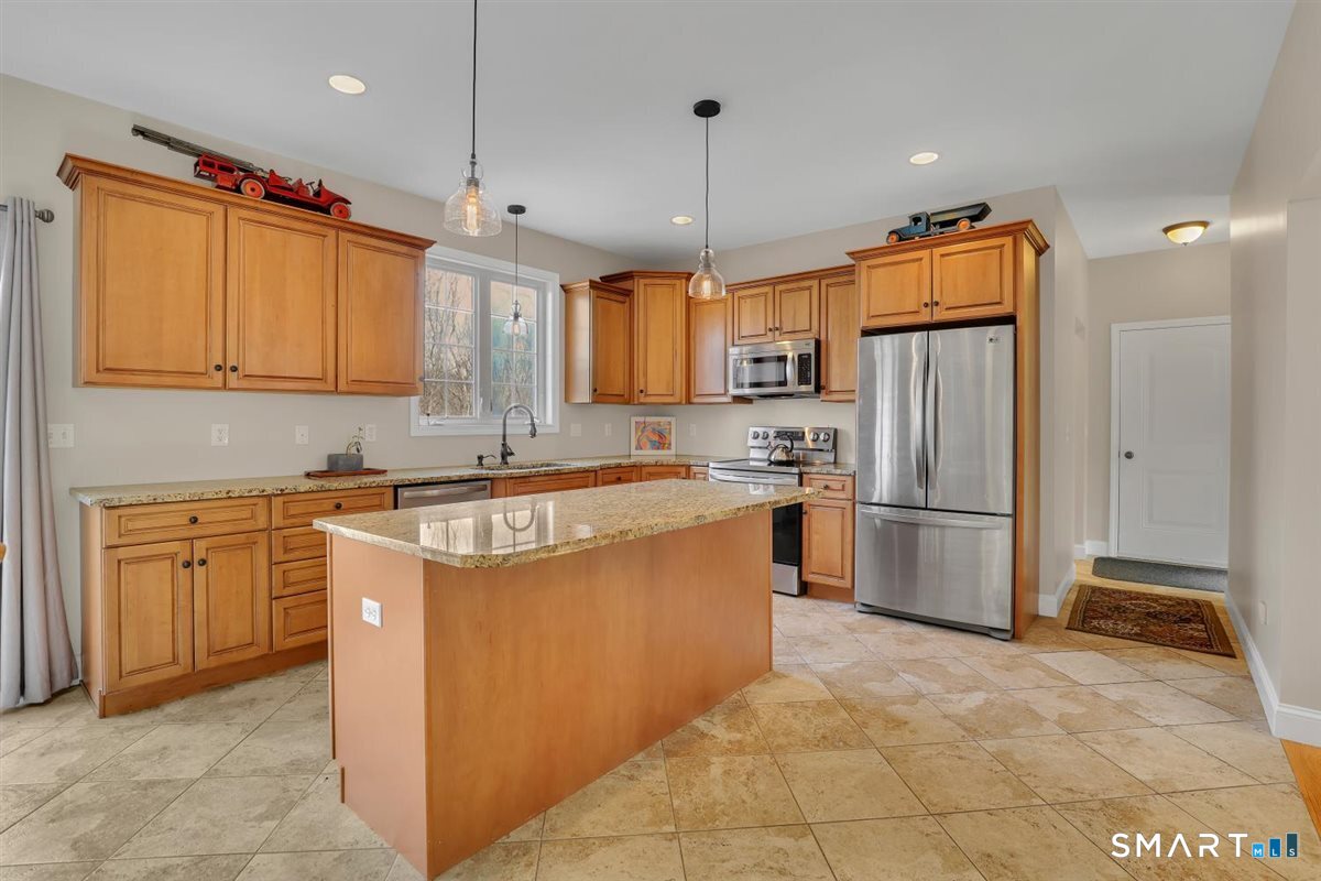 74 Oxbow Road Haddam, CT 06441 - Photo 9 of 31