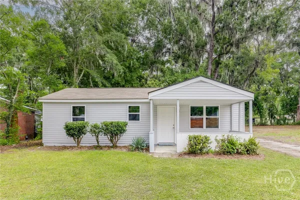 $270,000 | 504 East Montgomery Cross Road, Savannah, GA 31406