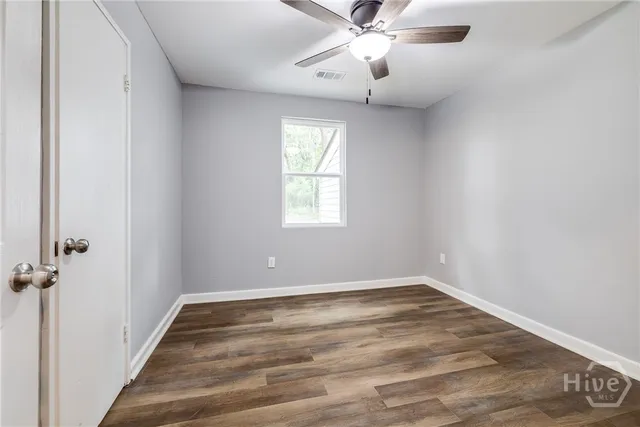 $275,000 | 504 East Montgomery Cross Road, Savannah, GA 31406