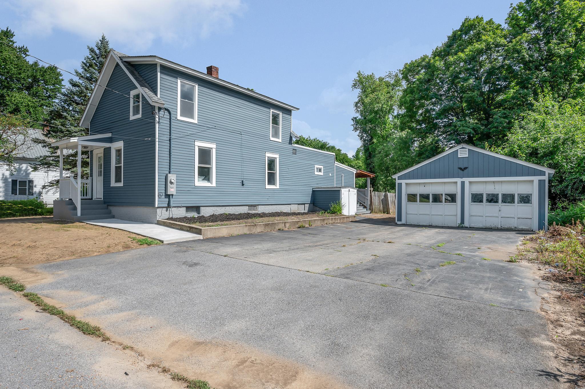 32 Rolfe Street Concord, NH 03303 - Photo 2 of 43 Gallery Image 2