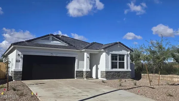$2,695 | 25332 North 184th Lane, Wittmann, AZ 85361
