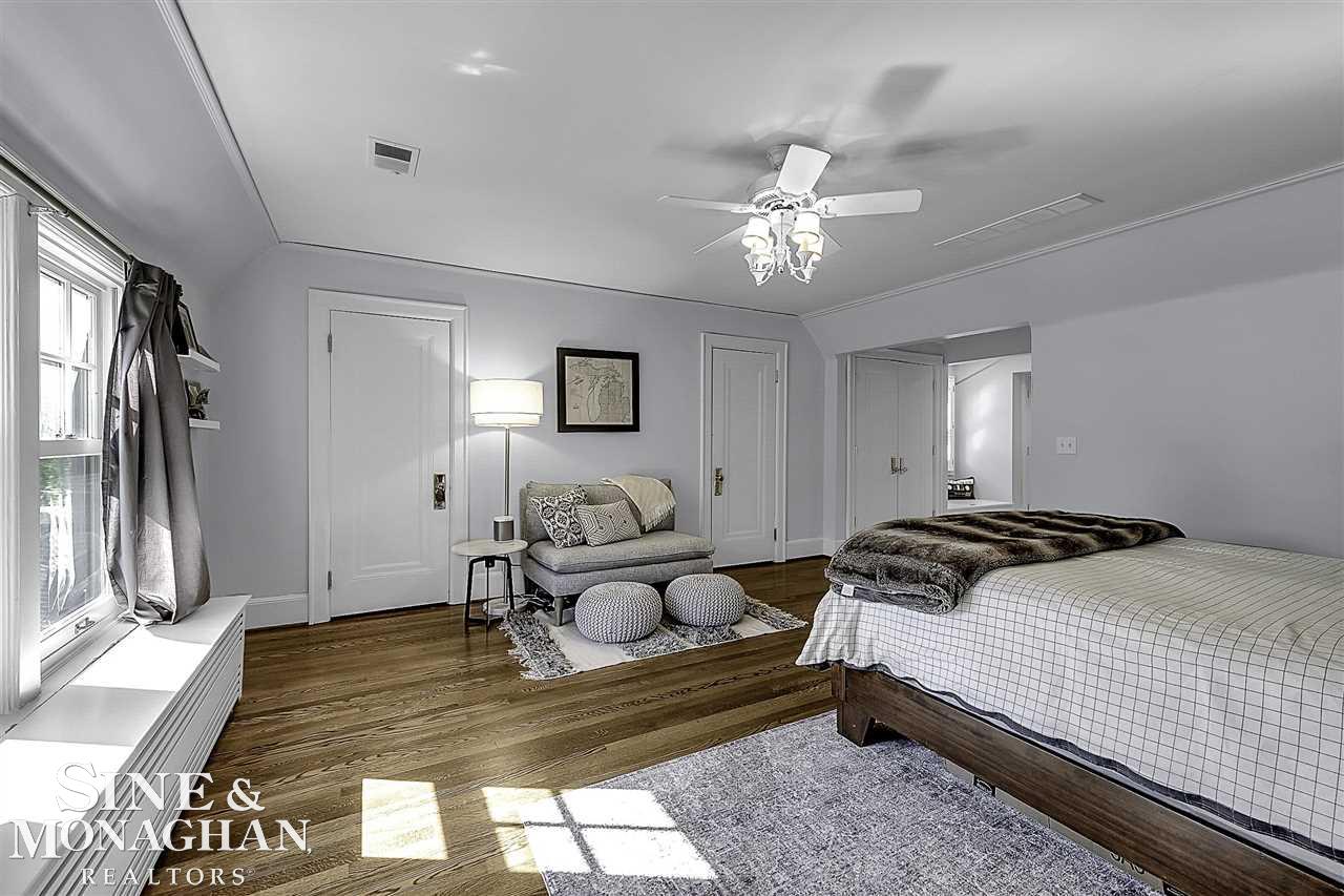 1147 Yorkshire Road Grosse Pointe, MI 48230 - Photo 20 of 42 50082456-19.JPG