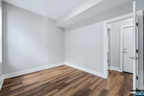 $2,150 | 913 South 18th Street, Unit 2, Newark, NJ 07108