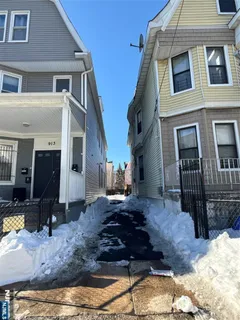 $2,150 | 913 South 18th Street, Unit 2, Newark, NJ 07108