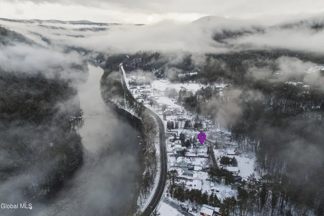 $157,777 | 12 Tavern Road, Hadley, NY 12835