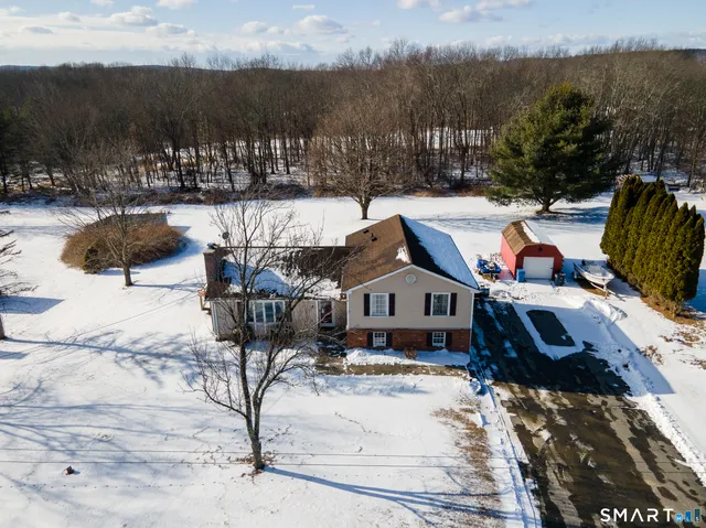 $424,700 | 110 Pautipaug Hill Road, Sprague, CT 06330