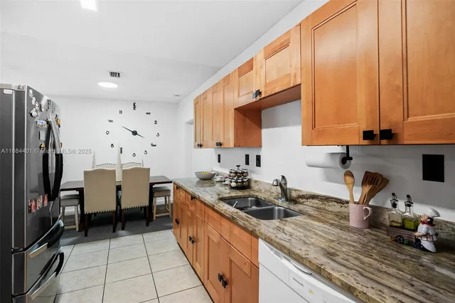 $479,900 | 621 Southwest 50th Terrace, Margate, FL 33068