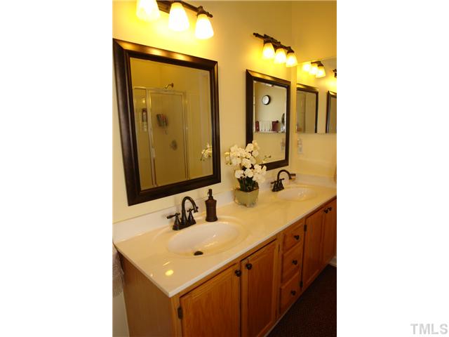 5624 Raddington Street Raleigh, NC 27613 - Photo 15 of 25