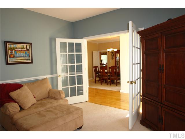 5624 Raddington Street Raleigh, NC 27613 - Photo 3 of 25