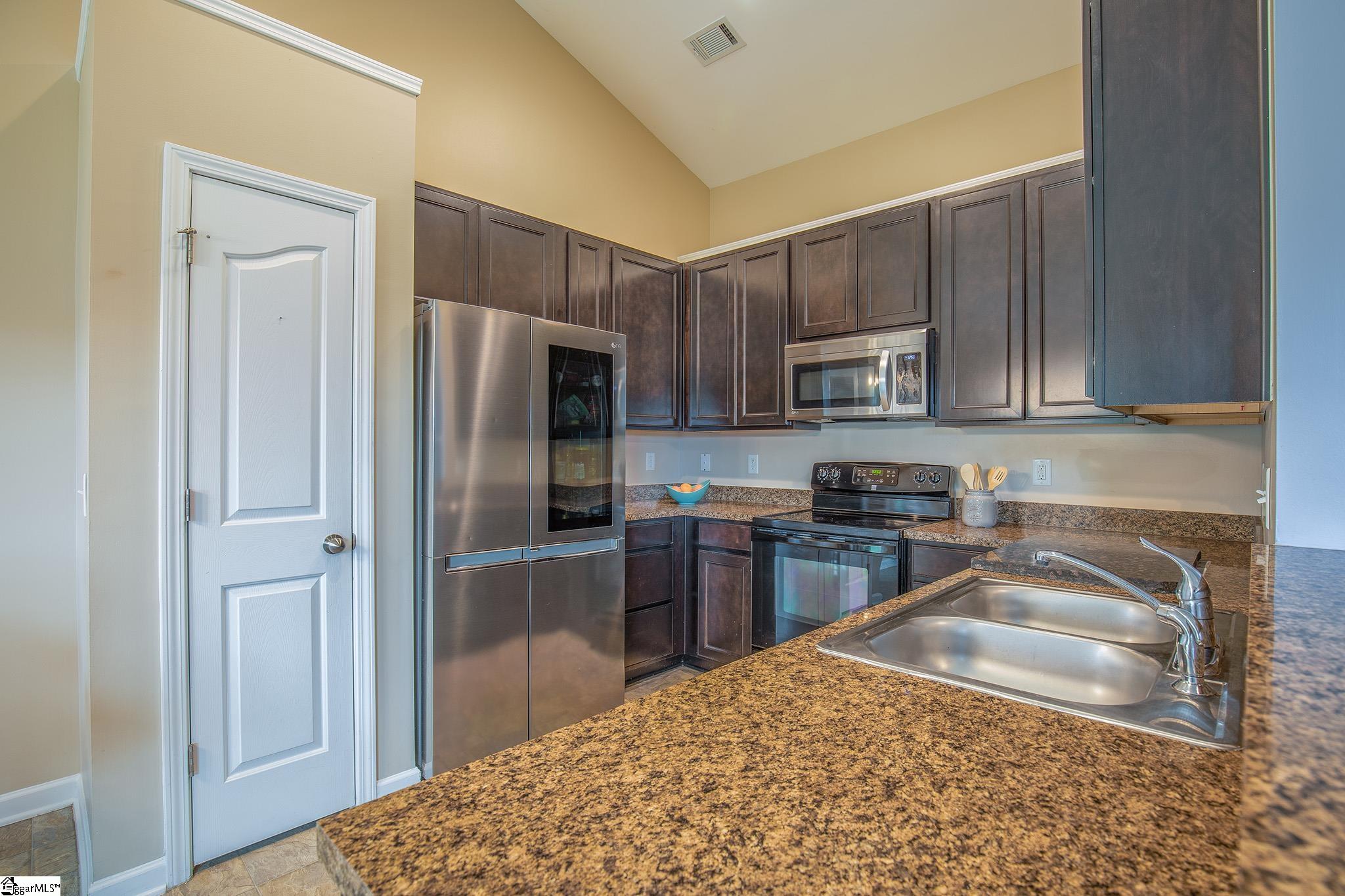 212 Riverdale Road Simpsonville, SC 29680 - Photo 13 of 26 Gallery Image 13