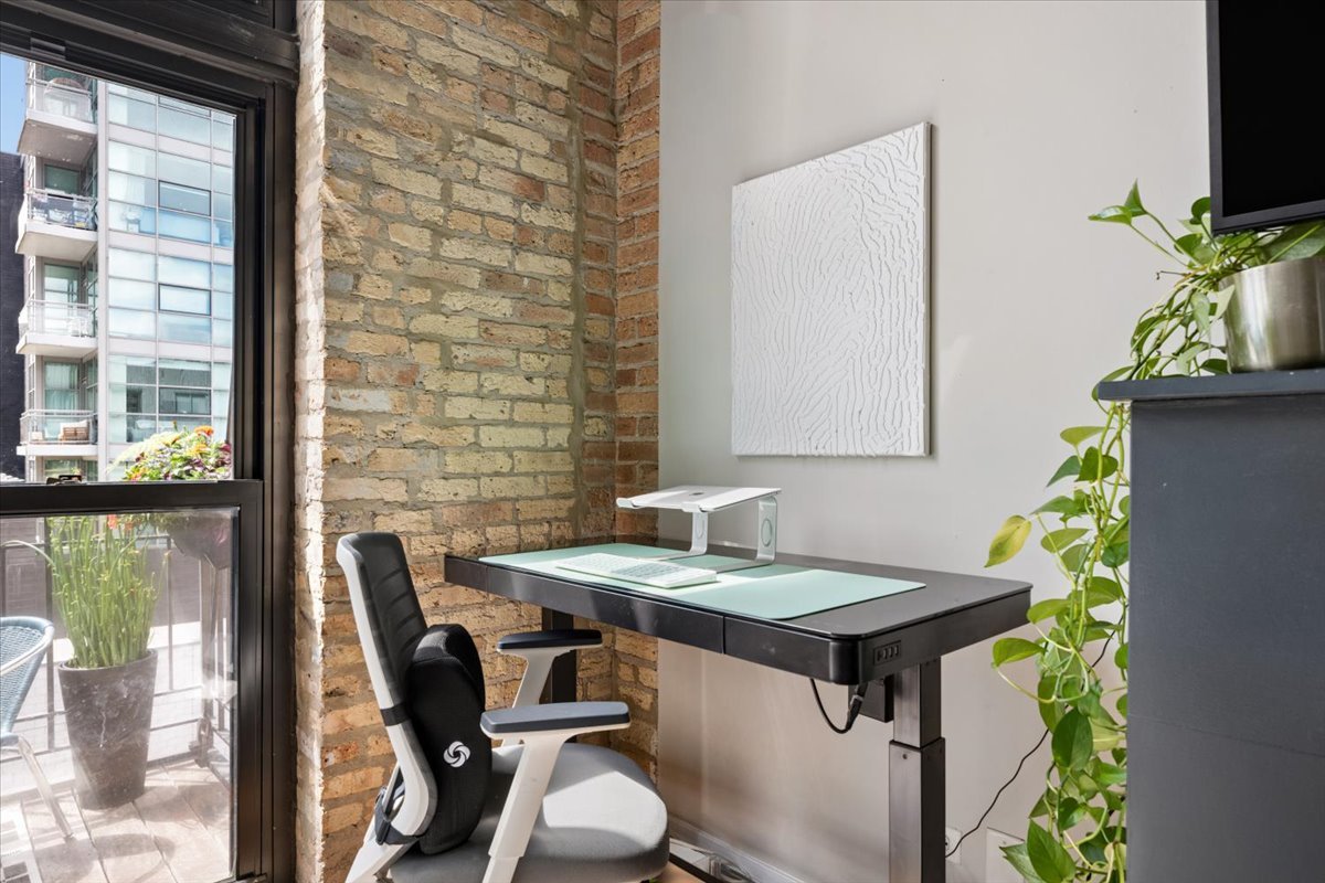 203 South Sangamon Street, Unit 308 Chicago, IL 60607 - Photo 8 of 29 Gallery Image 8