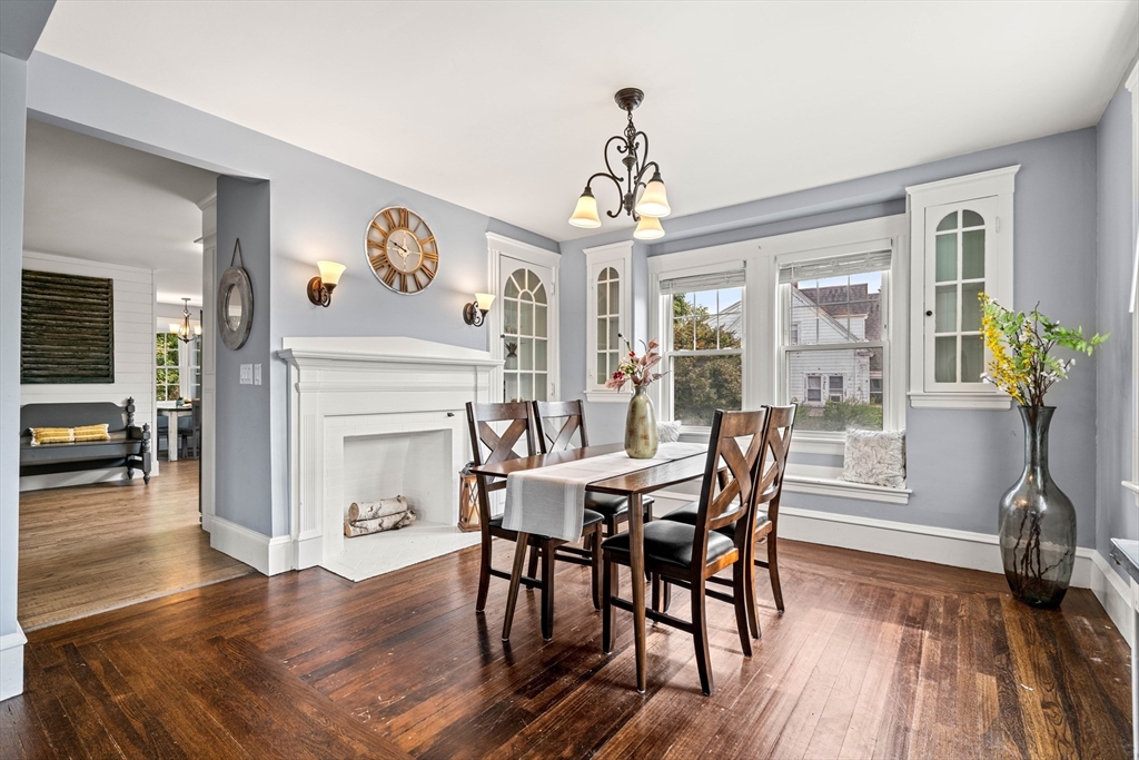 32 Cabot Road North Andover, MA 01845 - Photo 3 of 41 Gallery Image 3