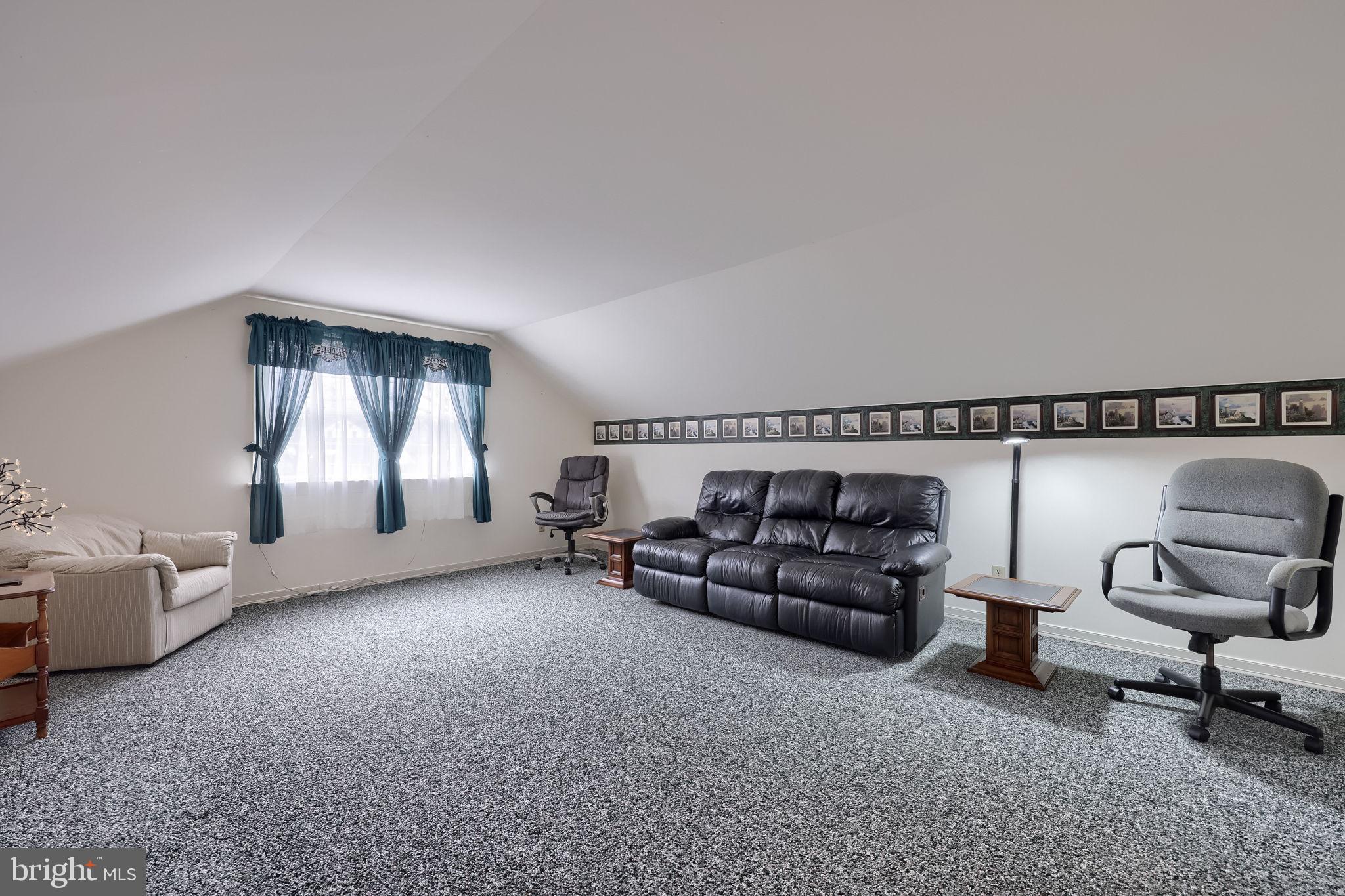 1800 North Eden Road Lancaster, PA 17601 - Photo 11 of 38 4th Bedroom/Bonus Room