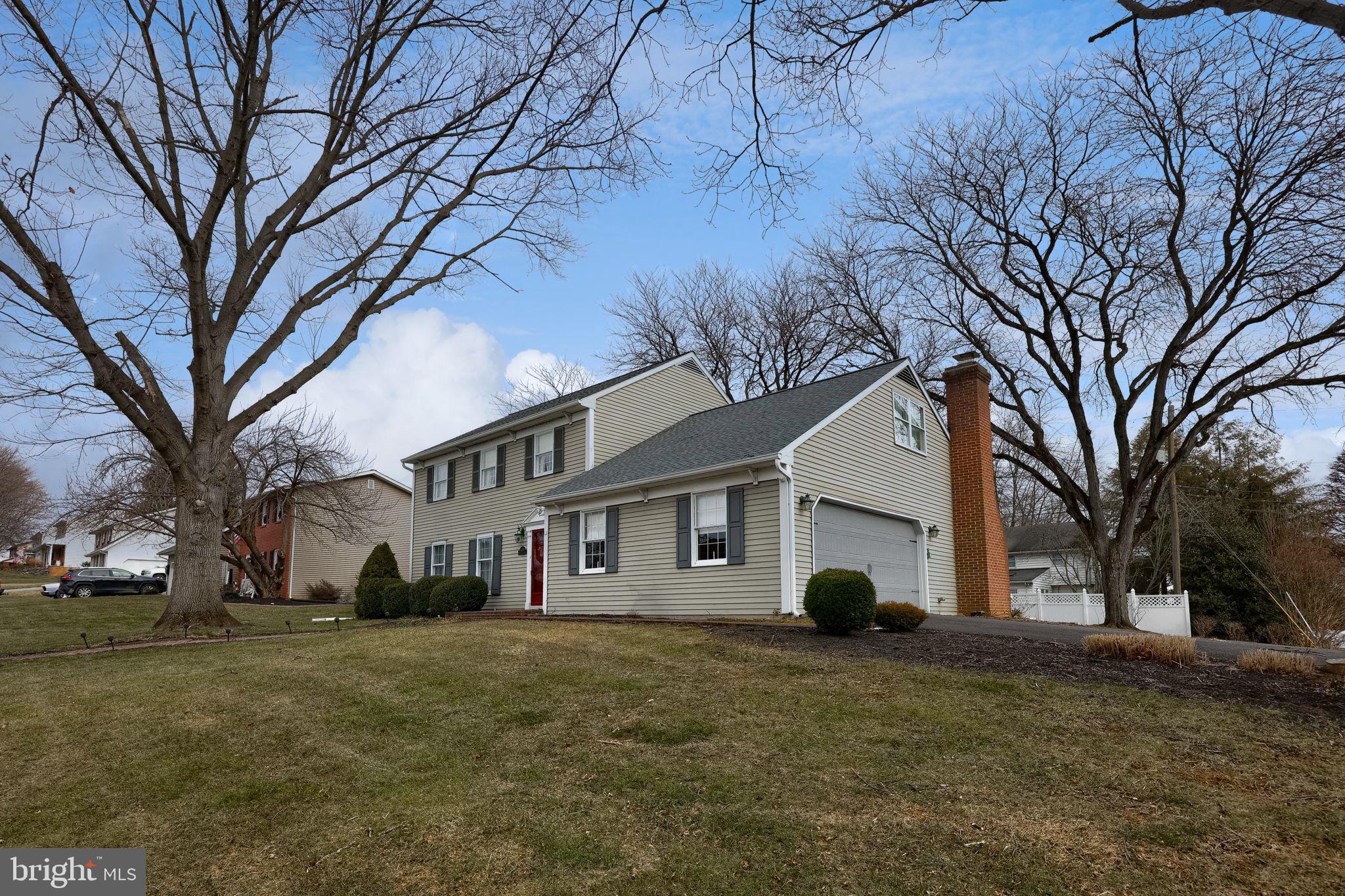 1800 North Eden Road Lancaster, PA 17601 - Photo 5 of 38