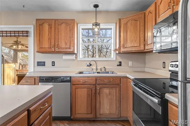 $179,900 | 4152 Ridge Drive, De Soto, MO 63020