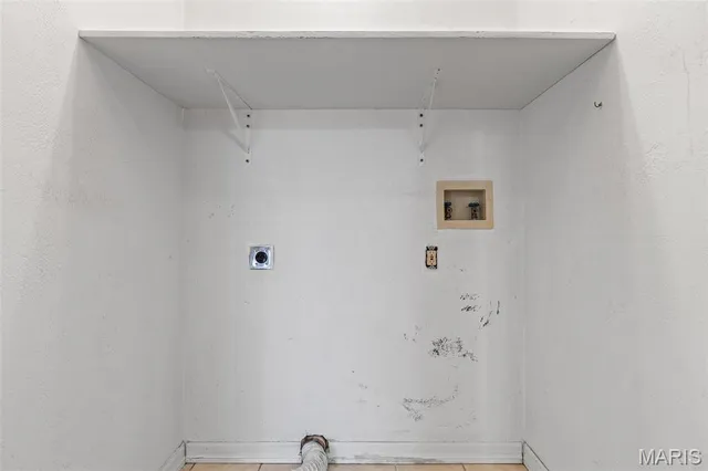 $179,900 | 4152 Ridge Drive, De Soto, MO 63020