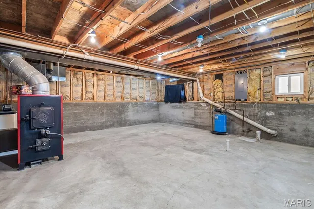 $179,900 | 4152 Ridge Drive, De Soto, MO 63020