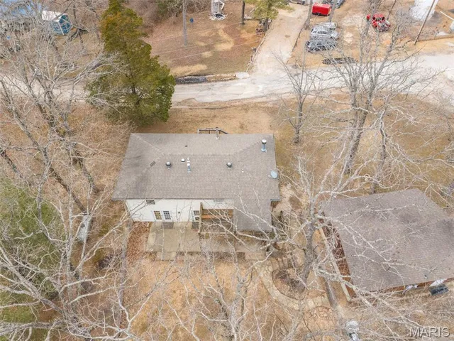 $179,900 | 4152 Ridge Drive, De Soto, MO 63020