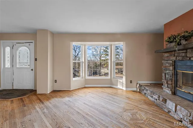 $179,900 | 4152 Ridge Drive, De Soto, MO 63020