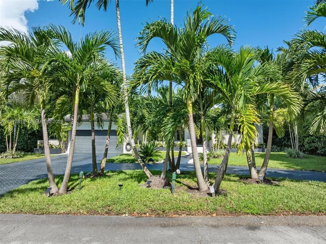 $1,990,000 | 1043 Northeast 98th Street, Miami Shores, FL 33138