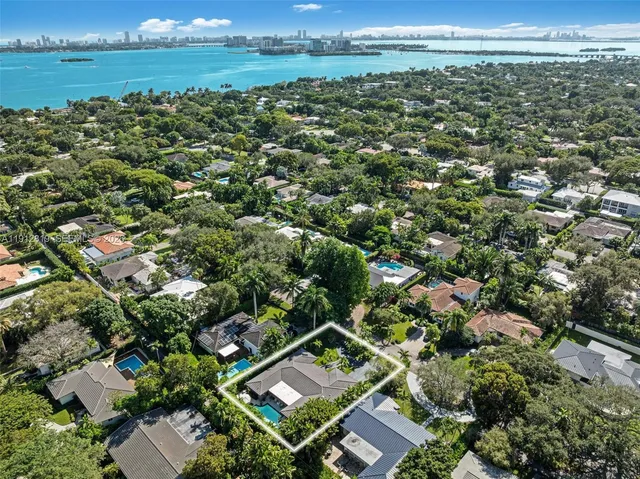 $1,990,000 | 1043 Northeast 98th Street, Miami Shores, FL 33138