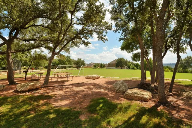a view of yard with tree s