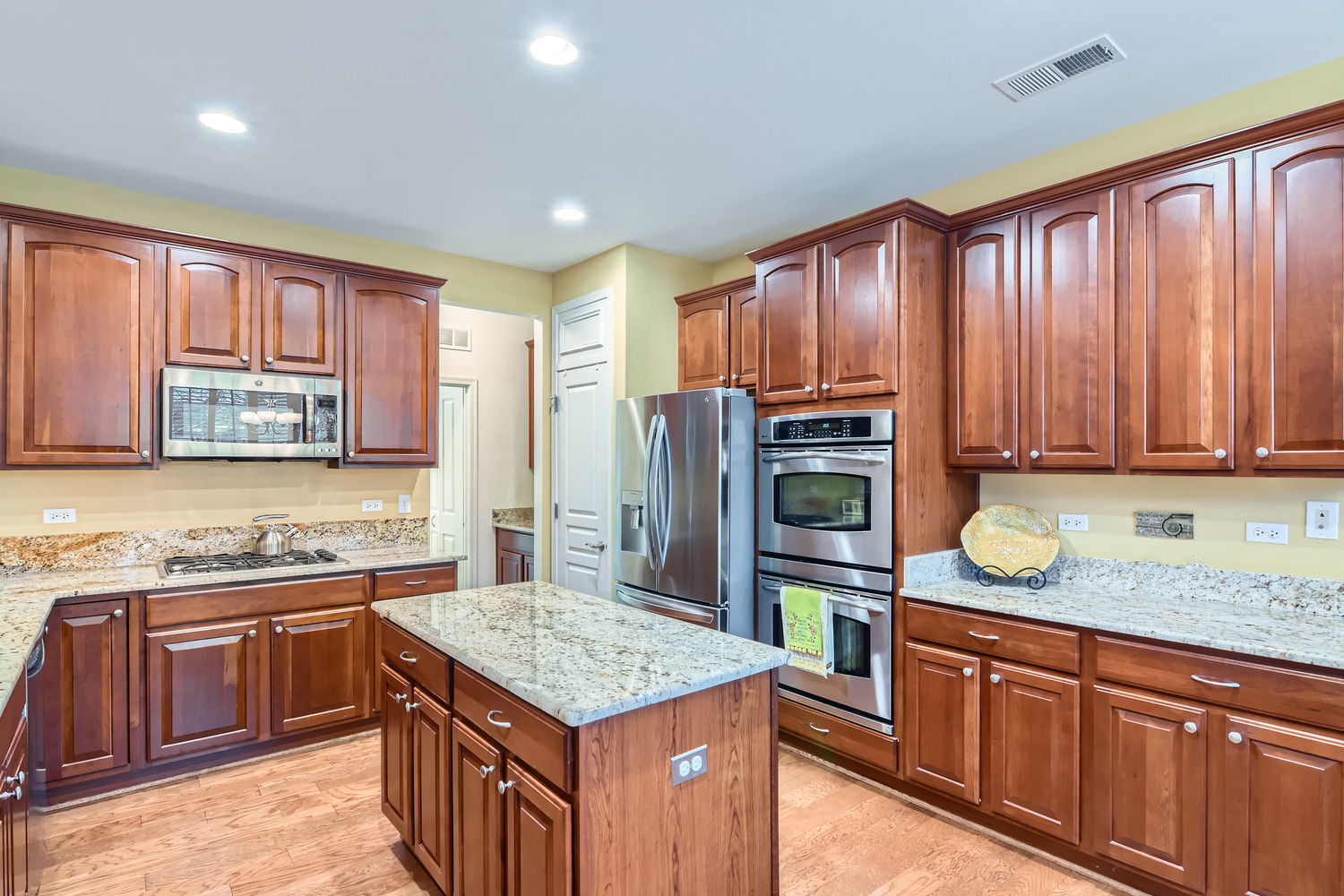 2457 Sandy Stream Lane Elgin, IL 60124 - Photo 9 of 34 Gallery Image 9