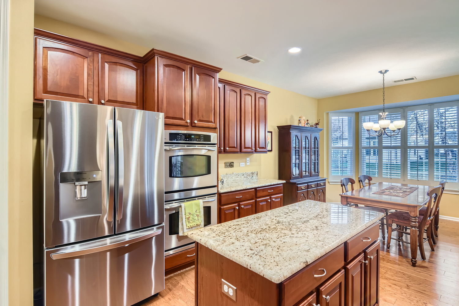 2457 Sandy Stream Lane Elgin, IL 60124 - Photo 10 of 34 Gallery Image 10