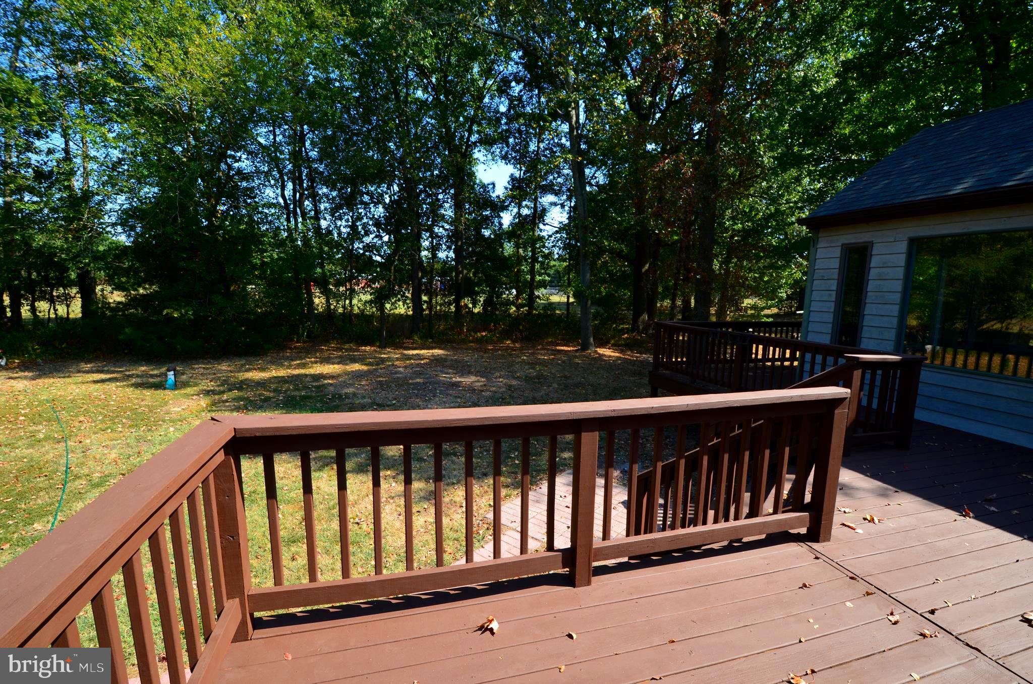 6021 Drum Point Road Deale, MD 20751 - Photo 17 of 53 Rear deck