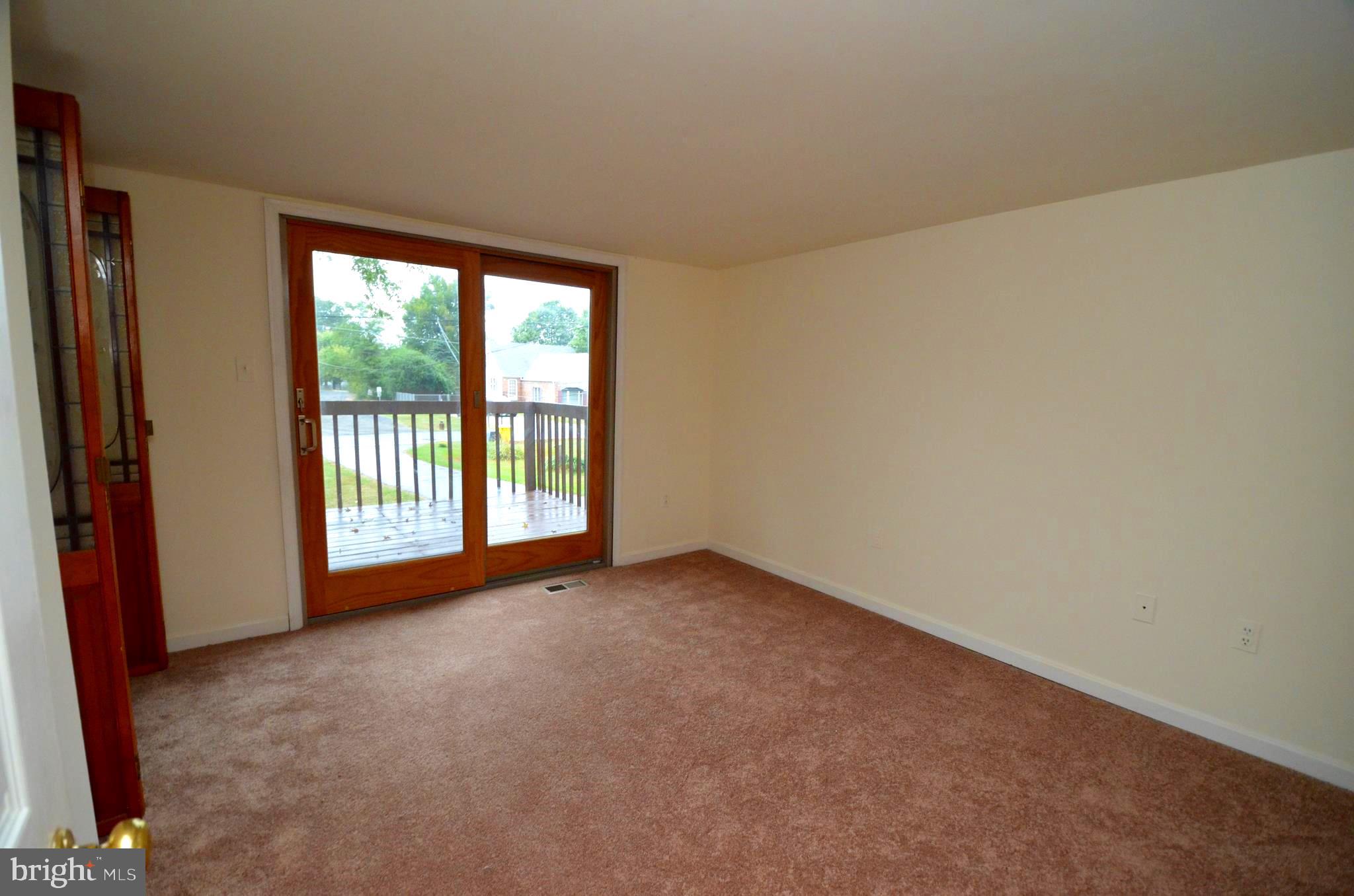 6021 Drum Point Road Deale, MD 20751 - Photo 20 of 53 Owners bedroom