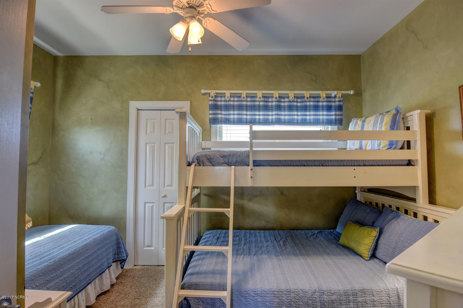1060 New River Inlet Road North Topsail Beach, NC 28460 - Photo 20 of 46 1060 New River Inlet Rd North-large-004-