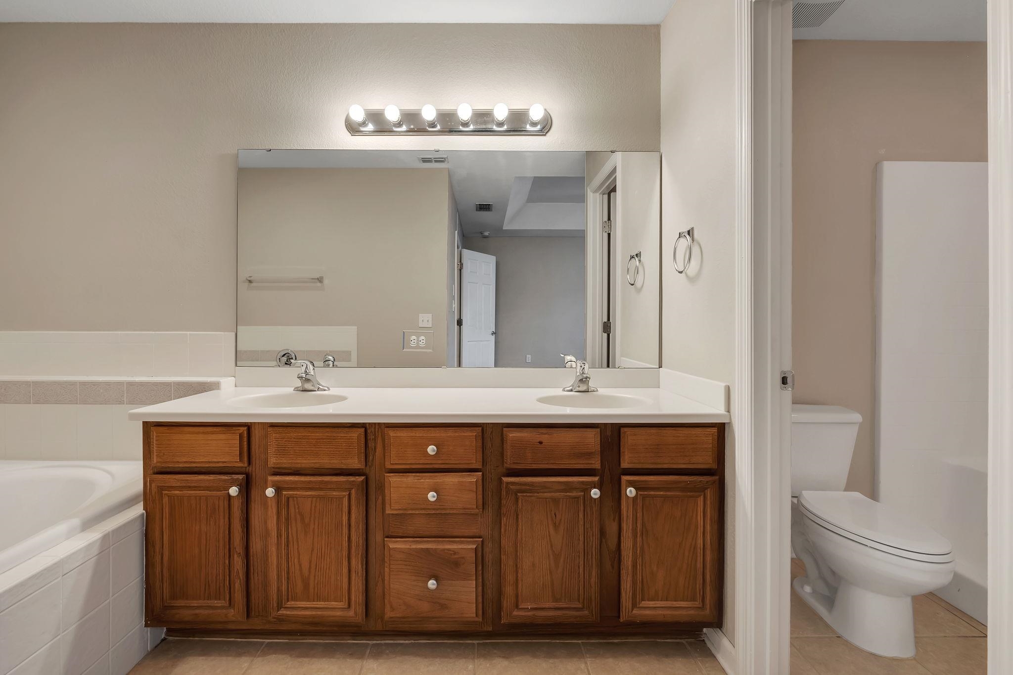 1320 Hendrix Road, Unit 505 Tallahassee, FL 32301 - Photo 15 of 23