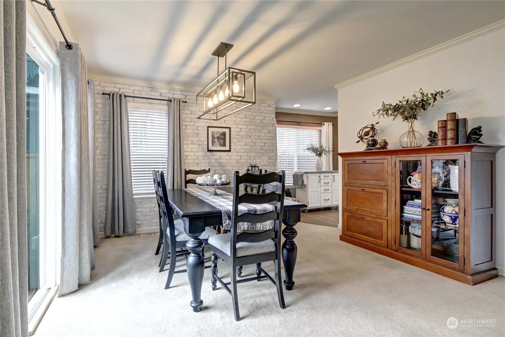 2002 189th Place Southeast Bothell, WA 98012 - Photo 10 of 29 Gallery Image 10