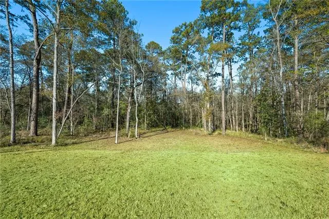 $985,000 | 5057 Twin River Place, Covington, LA 70433