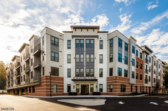 $2,835 | 169 Johnson Road, Morris Plains, NJ 07950