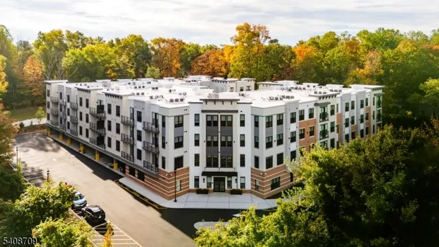 $2,835 | 169 Johnson Road, Morris Plains, NJ 07950