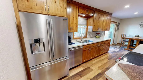 $588,000 | 14919 Cedardale Road, Paynesville, MN 56362