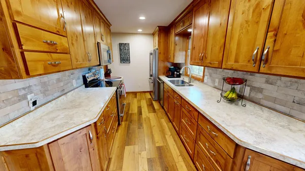 $588,000 | 14919 Cedardale Road, Paynesville, MN 56362