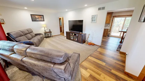 $588,000 | 14919 Cedardale Road, Paynesville, MN 56362