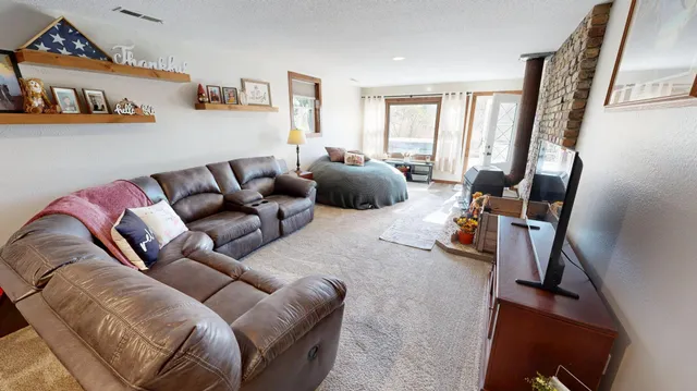 $588,000 | 14919 Cedardale Road, Paynesville, MN 56362