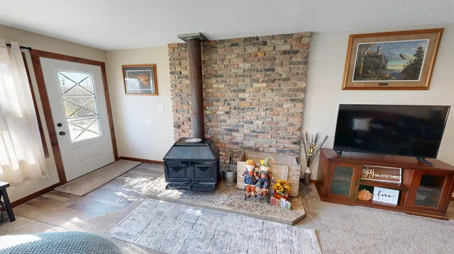 $588,000 | 14919 Cedardale Road, Paynesville, MN 56362