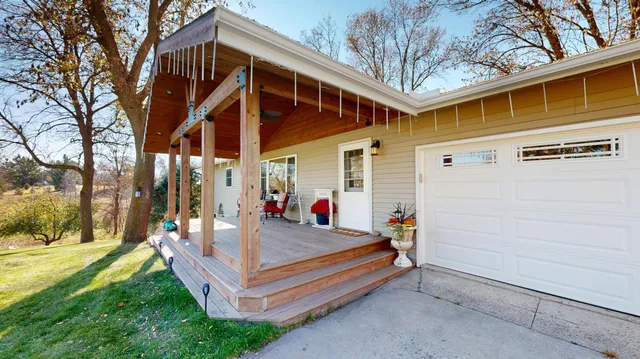 $588,000 | 14919 Cedardale Road, Paynesville, MN 56362