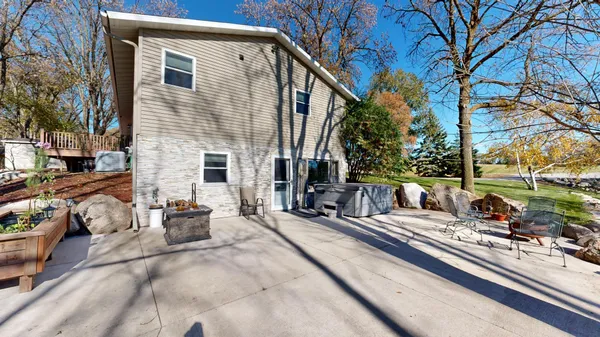 $588,000 | 14919 Cedardale Road, Paynesville, MN 56362