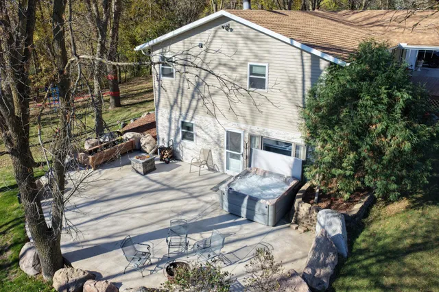 $588,000 | 14919 Cedardale Road, Paynesville, MN 56362