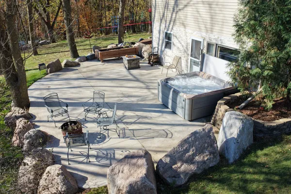 $588,000 | 14919 Cedardale Road, Paynesville, MN 56362