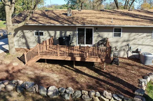 $588,000 | 14919 Cedardale Road, Paynesville, MN 56362