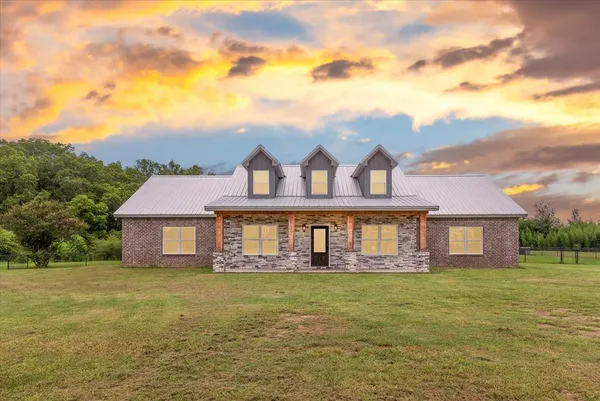 $620,000 | 2819 Glen Lawrence Road, Cowarts, AL 36321