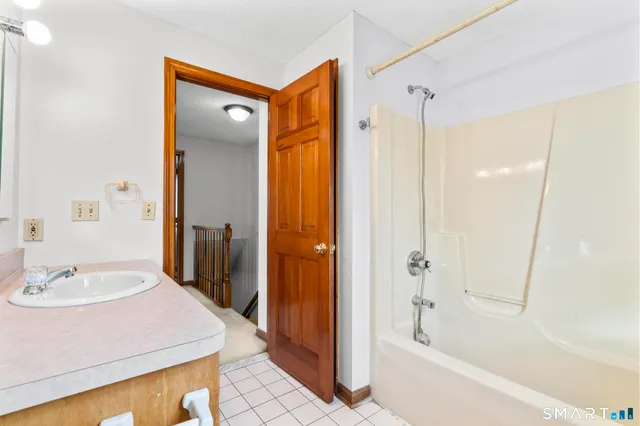 $480,000 | 316 High Road, Berlin, CT 06037